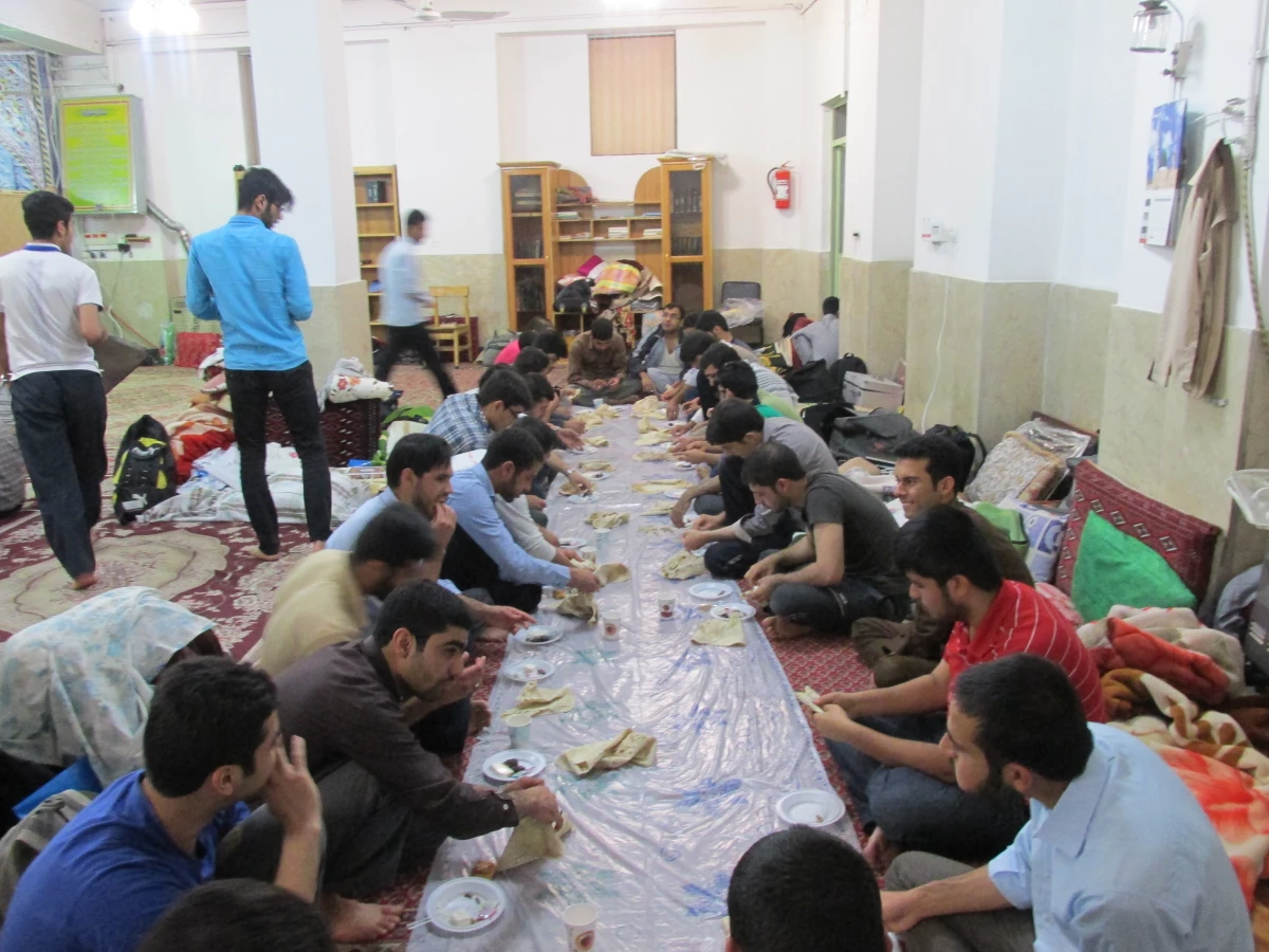 محفل عاشقانه افطار!