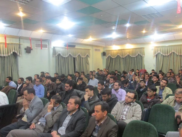 در آستانه انتخابات جلسه هم اندیشی اساتید با حضور دکتر کوشکی در پردیس شهید رجائی در روز شنبه 24 بهمن ماه  برگزار گردید. 4