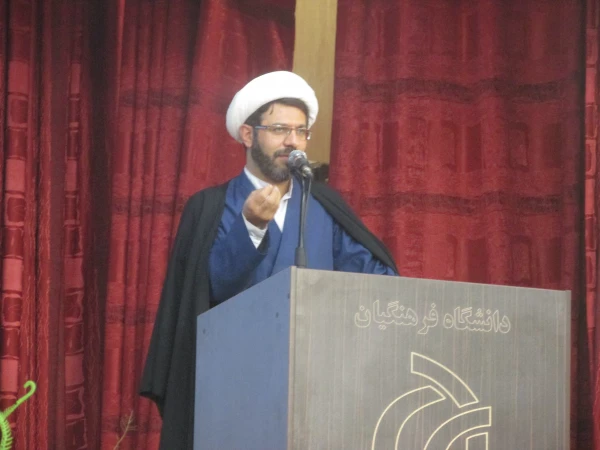 جلسه هم اندیشی اساتید با حضور دکتر کوشکی   در پردیس باهنر  دانشگاه فرهنگیان فارس برگزار گردید 3