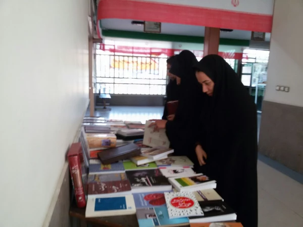 گزارش تصویری از نمایشگاه کتاب در  مرکز سلمان
 2