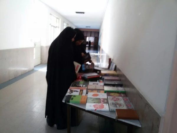گزارش تصویری از نمایشگاه کتاب در  مرکز سلمان
 3