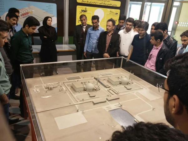 بازدید علمی دانشجویان رشته فیزیک از نیروگاه اتمی بوشهر