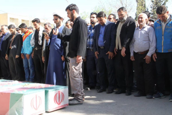 گزارش تصویری مراسم تدفین دو تن از شهدای گمنام هشت سال دفاع مقدس در پردیس باهنر  5