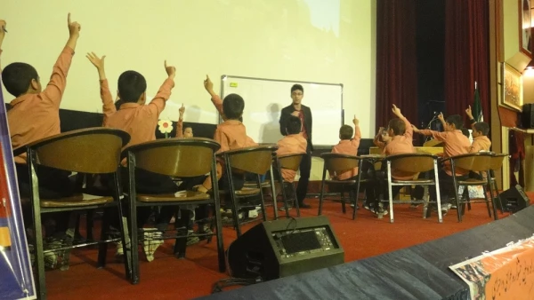 پردیس شهید رجایی فارس برگزار کرد:
جشنواره طراحی و اجرای فعالیت های یادگیری 2