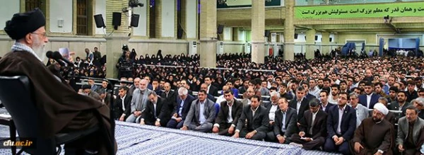رهبر انقلاب در دیدار فرهنگیان و دانشجومعلمان 4