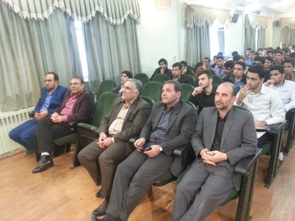 حضور دکتر عباس قنبری معاونت محترم دانشجویی دانشگاه فرهنگیان در جمع صمیمی دانشجو معلمان پردیس شهید رجایی فارس 9