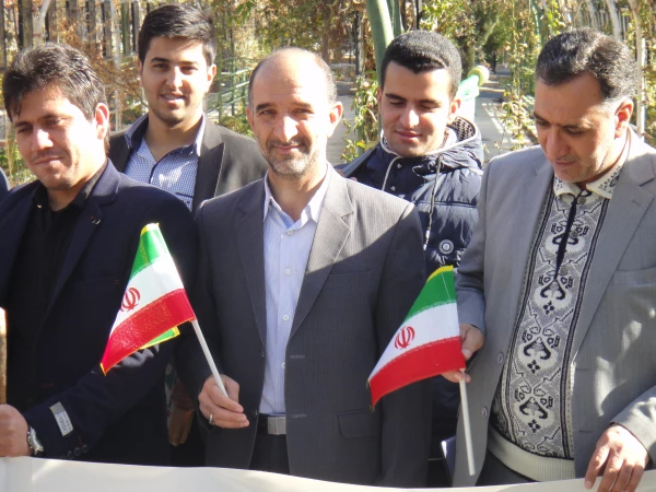 زیارت قبور شهدا با حضور ریاست محترم مدیریت استانی  دانشگاه فرهنگیان فارس و مسئولین پردیس ها و مراکز 6