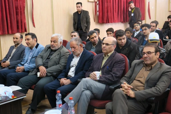 اولین همایش شعر آیینی فاطمی به مناسبت ایام فاطمیه برگزار گردید 4