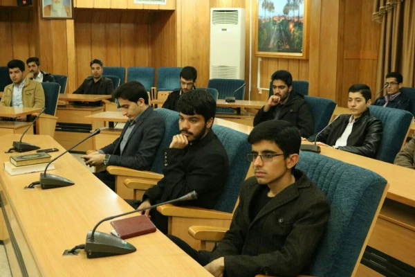 گزارش تصویری سخنرانی دکتر حسن بنیانیان رئیس کمیسیون فرهنگی شورای عالی انقلاب فرهنگی با موضوع چگونگی اثر گذاری کار فرهنگی در حضور فعالین فرهنگی و تشکلهای دانشجویی دانشگاه فرهنگیان فارس و دانشگاه شیراز 2