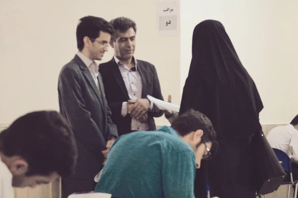 بازدید ریاست محترم پردیس شهید رجایی از برگزاری امتحانات در مرکز شهید مطهری 3