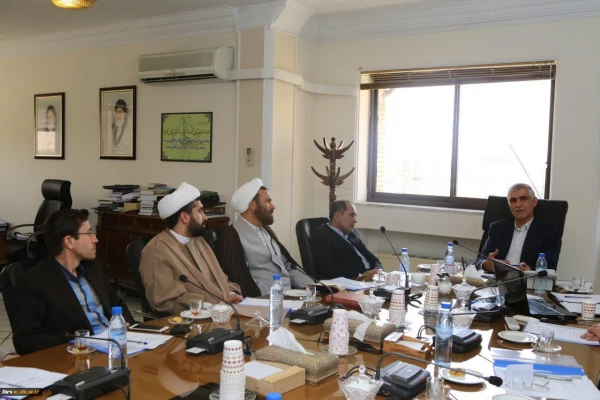 اولین جلسه هیات امنا دانشگاه فرهنگیان فارس با مدیریت جدید
 2