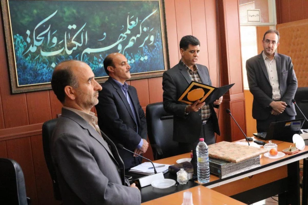 مراسم تودیعه جناب آقای سالار نجفی معاونت مالی اداری ومعارفه جناب آقای محمد جواد یوسفی 8