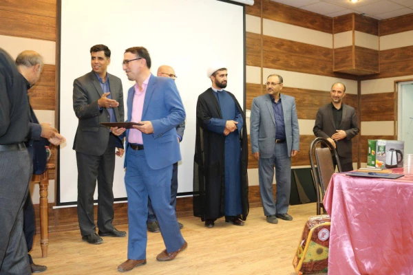 مراسم بزرگداشت هفته دفاع مقدس  توسط بسیج اساتید دانشگاه فرهنگیان فارس برگزار شد 13