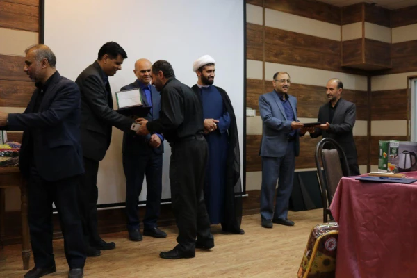 مراسم بزرگداشت هفته دفاع مقدس  توسط بسیج اساتید دانشگاه فرهنگیان فارس برگزار شد 14