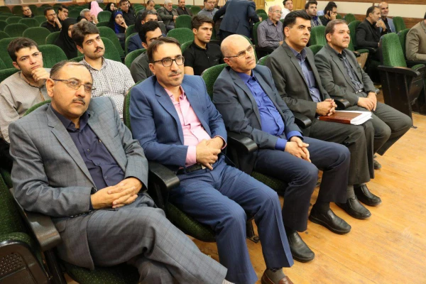 مراسم بزرگداشت هفته دفاع مقدس  توسط بسیج اساتید دانشگاه فرهنگیان فارس برگزار شد 8