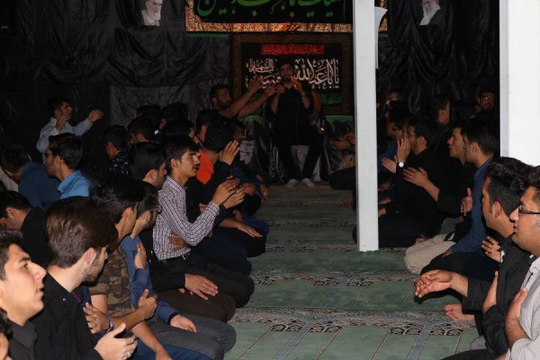 اولین جلسه هیئت محبین اهل بیت پردیس شهید رجایی با حضور پر شور دانشجویان 3