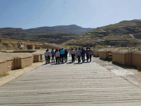 برنامه گردش علمی دانشجویان بسیجی به همراه استاد بسیجی 12