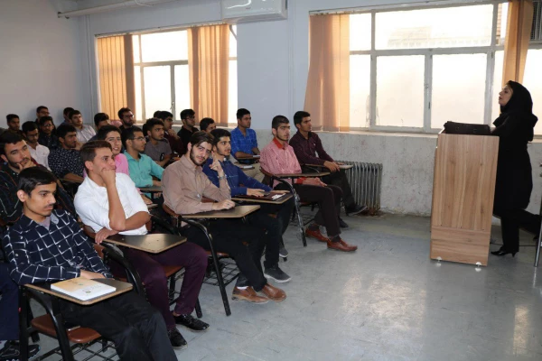 گزارش عملکرد فرهنگی اجتماعی پردیس شهیدرجایی فارس در ساعات فعالیت های فرهنگی  5