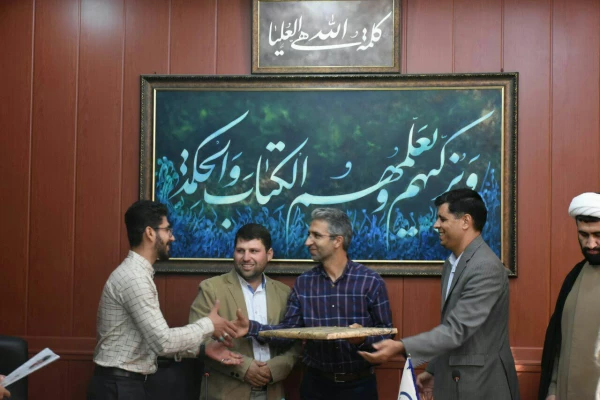 جلسه تودیع و معارفه بسیج دانشجویی دانشگاه فرهنگیان فارس در پردیس شهید برگزار شد 3