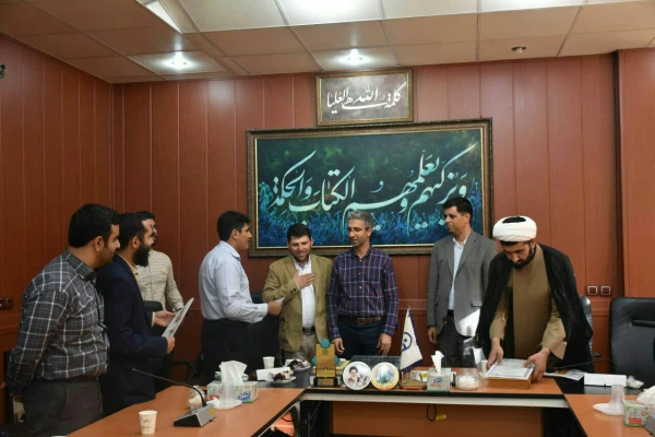 جلسه تودیع و معارفه بسیج دانشجویی دانشگاه فرهنگیان فارس در پردیس شهید برگزار شد 4