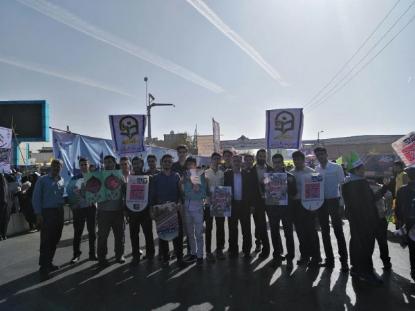 حضور دانشجویان پردیس شهید رجایی فارس در مراسم 13 آبان ماه 96 6