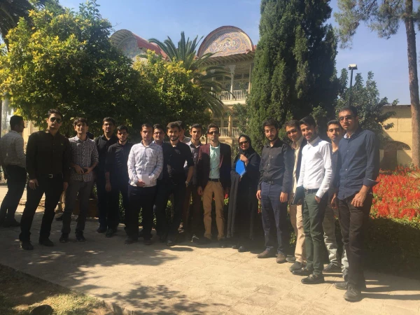 بازدید علمی و فرهنگی دانشجویان پردیس شهید رجایی فارس از مجموعه گردشگری باغ ارم شیراز 2