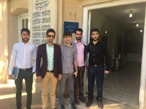 بازدید علمی و فرهنگی دانشجویان پردیس شهید رجایی فارس از مجموعه گردشگری باغ ارم شیراز 4