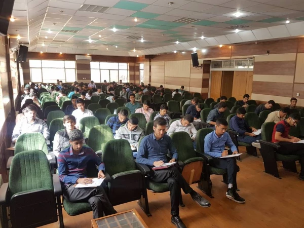 برگزاری آزمون طرح مطالعاتی بینش مطهر در پردیس شهید رجایی 2