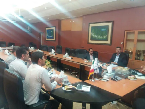 جلسه  هم اندیشی مسئولین پردیس شهید رجایی شیراز با مشاوران 3