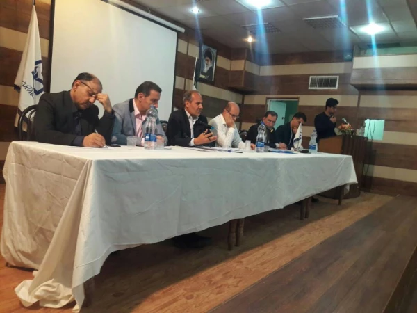 نشست صمیمی مسئولین دانشگاه فرهنگیان استان فارس با دانشجو معلمان 3