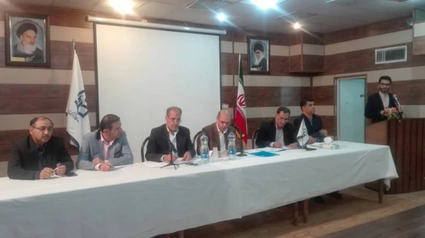 نشست صمیمی مسئولین دانشگاه فرهنگیان استان فارس با دانشجو معلمان 7