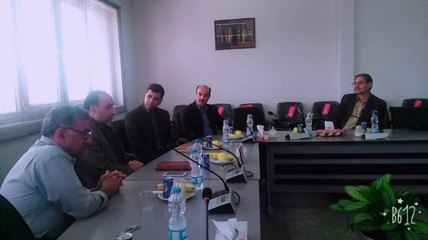 جلسه مسئولین پردیس شهید رجایی با دکتر علویان مهر رئیس دانشکده فنی شهید باهنر شیراز 2