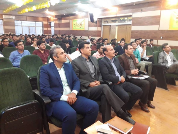 برگزاری جشن روز معلم و تجلیل از اساتید بازنشسته در پردیس شهید رجایی 2