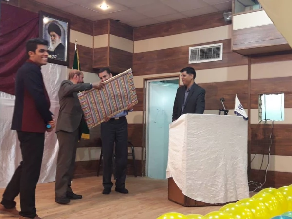 برگزاری جشن روز معلم و تجلیل از اساتید بازنشسته در پردیس شهید رجایی 9