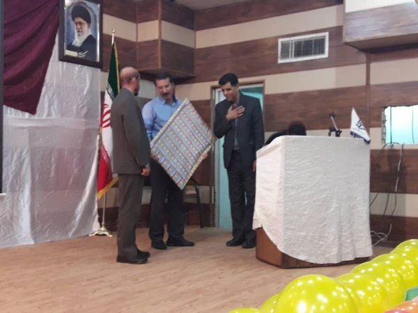 برگزاری جشن روز معلم و تجلیل از اساتید بازنشسته در پردیس شهید رجایی 11