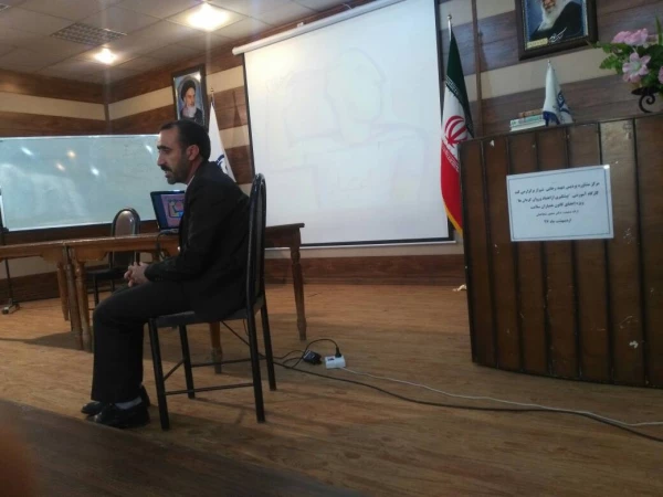 کارگاه آموزشی پیشگیری از اعتیاد ورون گردان ها در پردیس شهید رجایی برگزار گردید 5