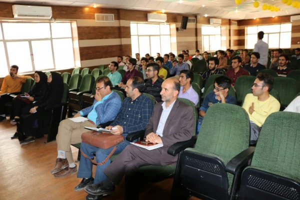 کارگاه فن بیان و سخنوری در پردیس شهید رجایی فارس برگزار گردید 3