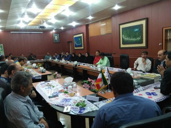 جلسه شورای اداری کارکنان پردیس شهید رجایی شیراز 3