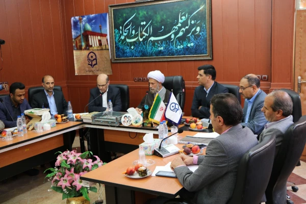 نشست صمیمی حجت السلام و المسلمین حاج آقا دژکام نماینده محترم ولی فقیه در استان فارس و امام جمعه شیراز با کارکنان و اساتید دانشگاه فرهنگیان فارس 4