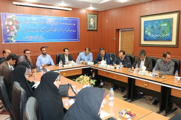 نشست صمیمی حجت السلام و المسلمین حاج آقا دژکام نماینده محترم ولی فقیه در استان فارس و امام جمعه شیراز با کارکنان و اساتید دانشگاه فرهنگیان فارس 8