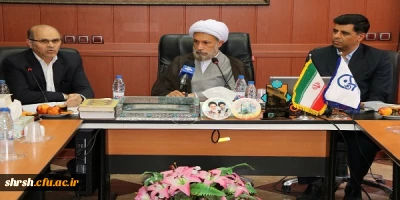 نشست صمیمی حجت السلام و المسلمین حاج آقا دژکام نماینده محترم ولی فقیه در استان فارس و امام جمعه شیراز با کارکنان و اساتید دانشگاه فرهنگیان فارس