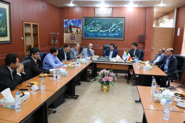 نشست صمیمی و بازدید جناب آقای دکتر خاکی معاونت محترم توسعه منابع دانشگاه فرهنگیان از پردیس شهید رجایی فارس 4