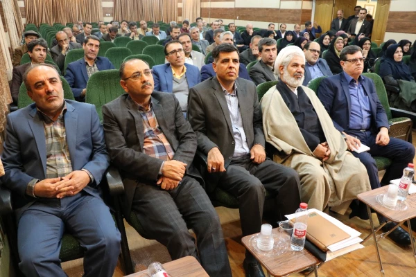 حضور دکتر خنیفر رئیس دانشگاه فرهنگیان در استان فارس 3