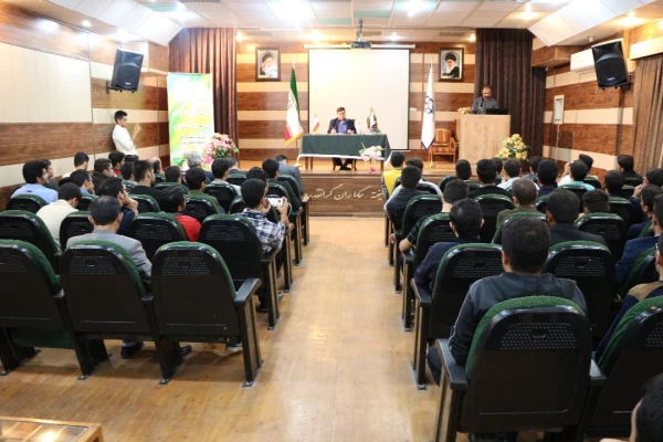 جلسه پرسش و پاسخ دکتر خنیفر با دانشجویان  3