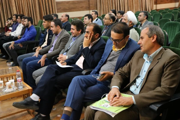 جلسه پرسش و پاسخ دکتر خنیفر با دانشجویان  5