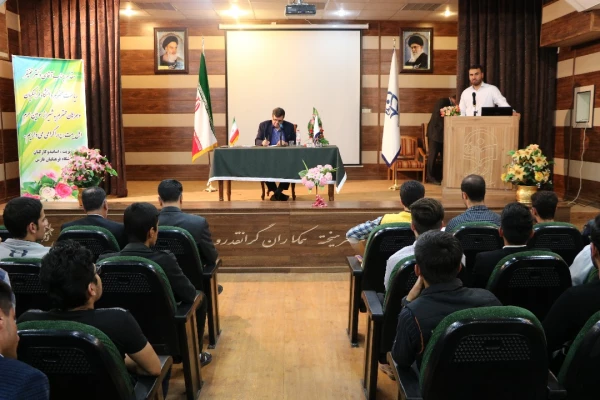 جلسه پرسش و پاسخ دکتر خنیفر با دانشجویان  6