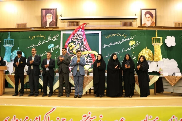 حضور دکتر محمدی معاونت محترم فرهنگی اجتماعی دانشگاه فرهنگیان در نخستین همایش ملی شعر و مشاعره رضوی در دانشگاه فرهنگیان استان فارس 16