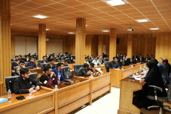 جلسه جناب آقای دکتر محمدی با دبیران کانون ها ، انجمن ها و تشکل های دانشجویی  4