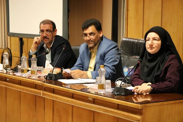 جلسه جناب آقای دکتر محمدی با دبیران کانون ها ، انجمن ها و تشکل های دانشجویی  5