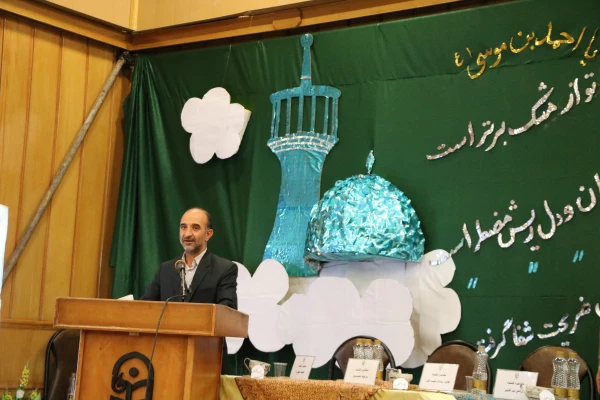 حضور دکتر محمدی معاونت محترم فرهنگی اجتماعی دانشگاه فرهنگیان در نخستین همایش ملی شعر و مشاعره رضوی در دانشگاه فرهنگیان استان فارس 18